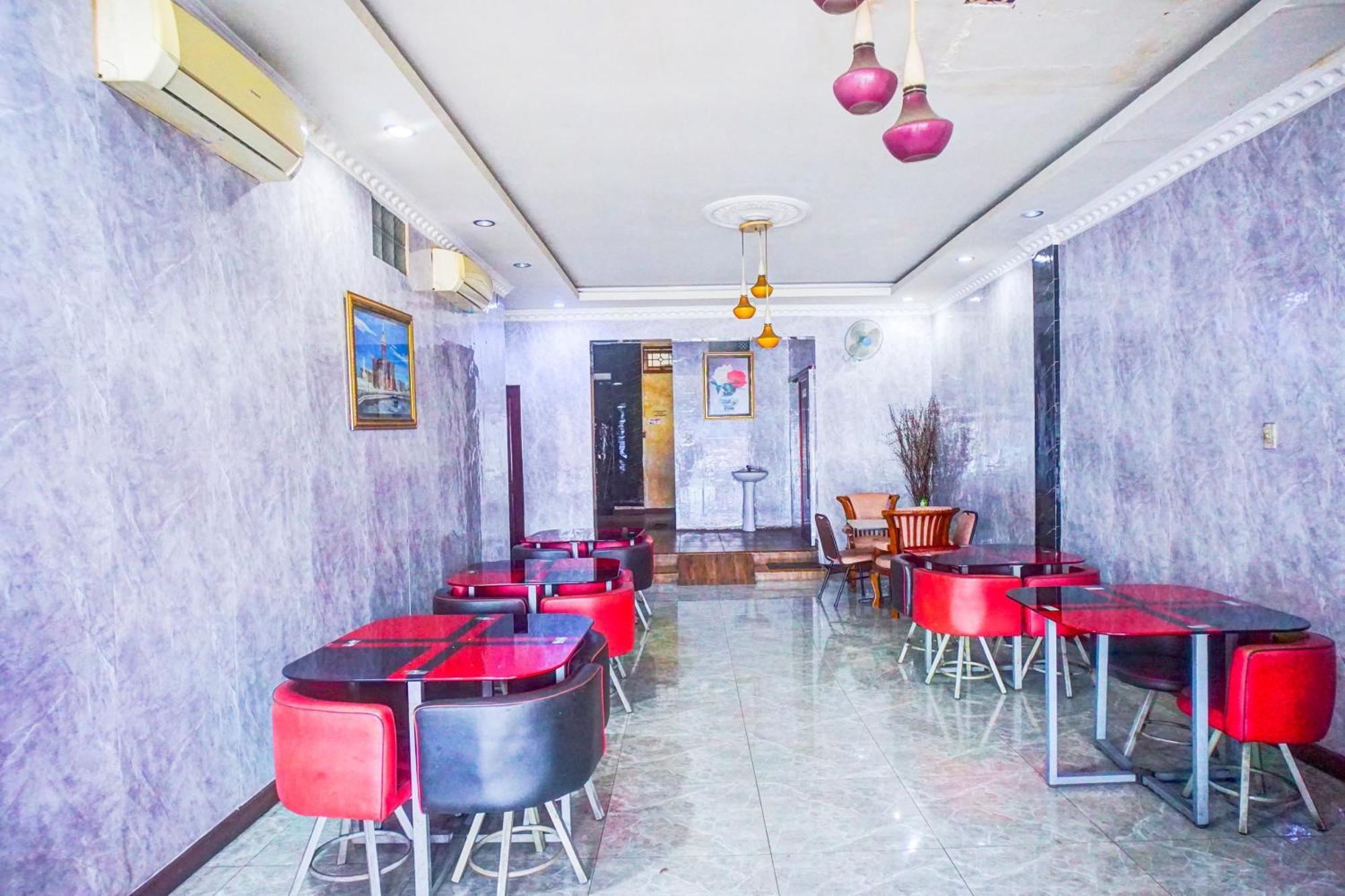 เรดดอร์ซ พลัส เนียร์ อิสตานา ไมมุน เมดาน Hotel ภายนอก รูปภาพ