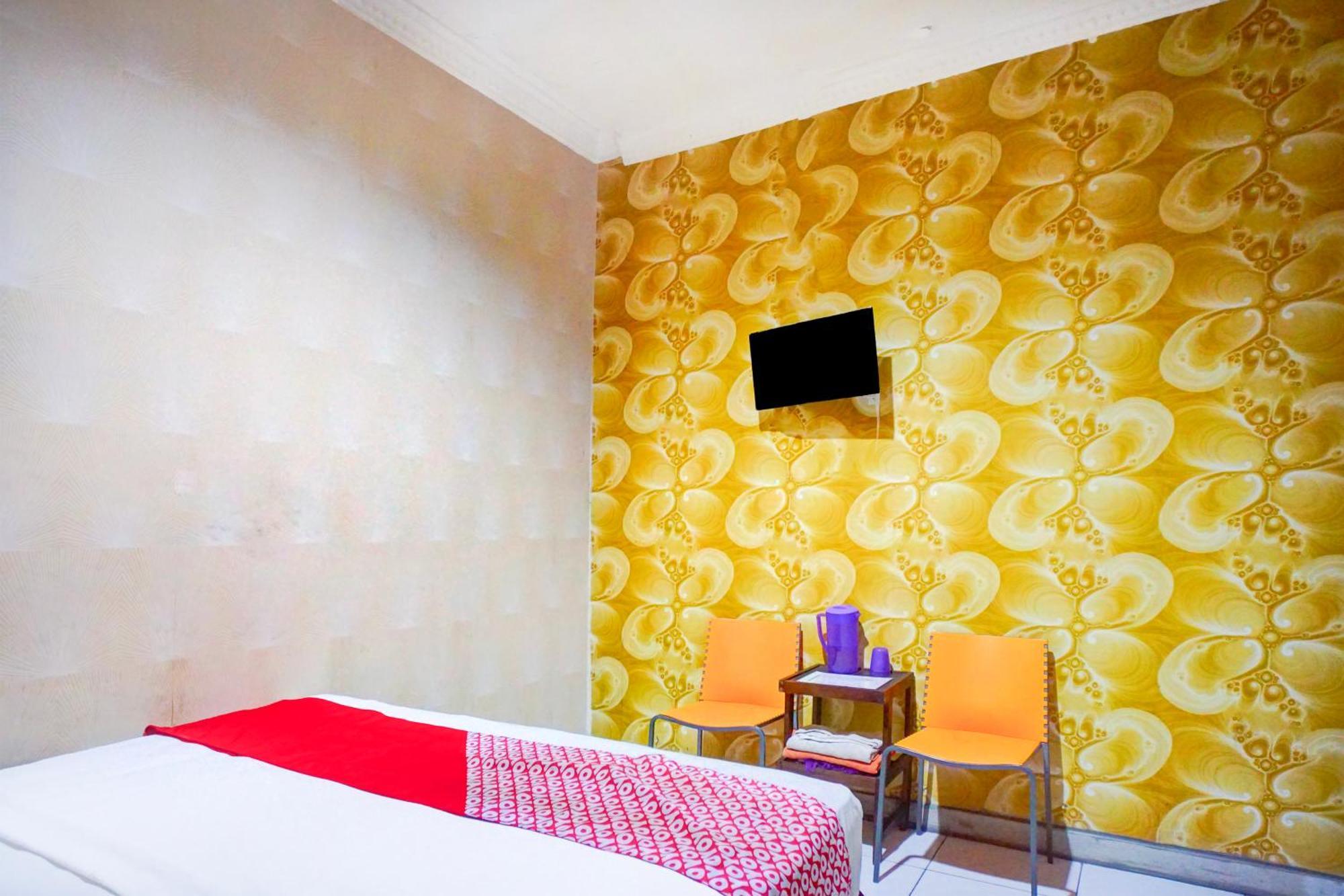 เรดดอร์ซ พลัส เนียร์ อิสตานา ไมมุน เมดาน Hotel ภายนอก รูปภาพ